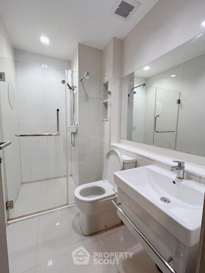 picture 37th-Floor 1-BR, 300m To MRT Phra Ram 9, Life Asoke - Rama 9 (ID 2155441) - 2/8