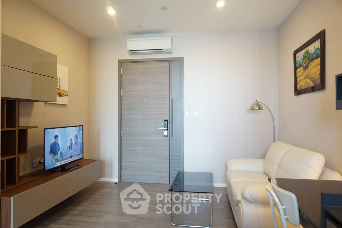 รูป คอนโด 1-ห้องนอน ที่ เดอะ รูม สุขุมวิท 69 ใกล้ BTS พระโขนง (ID 566339) - รูปที่ 1/13