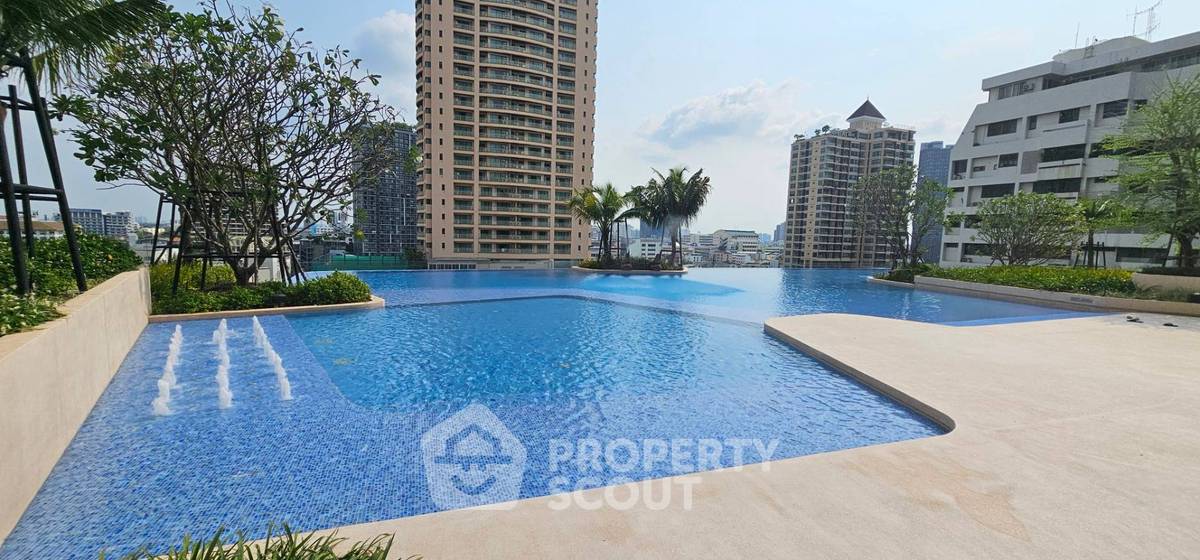 picture 2-BR Condo at Supalai Icon Sathon near MRT Si Lom (ID 2069725) - 12/17