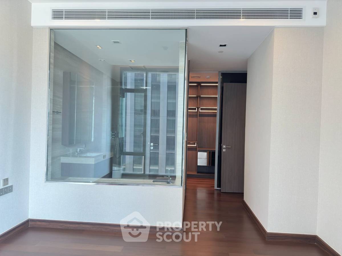 รูป คอนโด 2-ห้องนอน ที่ คิว วัน สุขุมวิท ใกล้ BTS นานา (ID 1019478) - รูปที่ 7/8