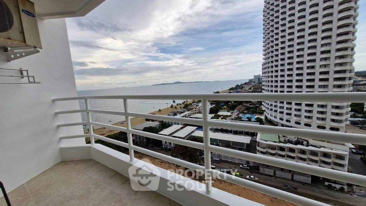 picture Studio Condo at View Talay 8 Condominium Jomtien close to Jomtien Beach (ID 1855869) - 9/17