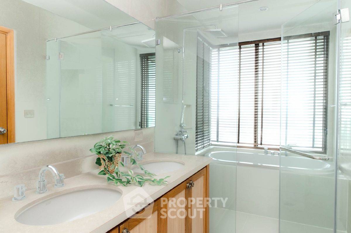 รูป คอนโด 2-ห้องนอน ที่ ดิ เอ็มโพริโอ เพลส ใกล้ BTS พร้อมพงษ์ (ID 2102874) - รูปที่ 9/30
