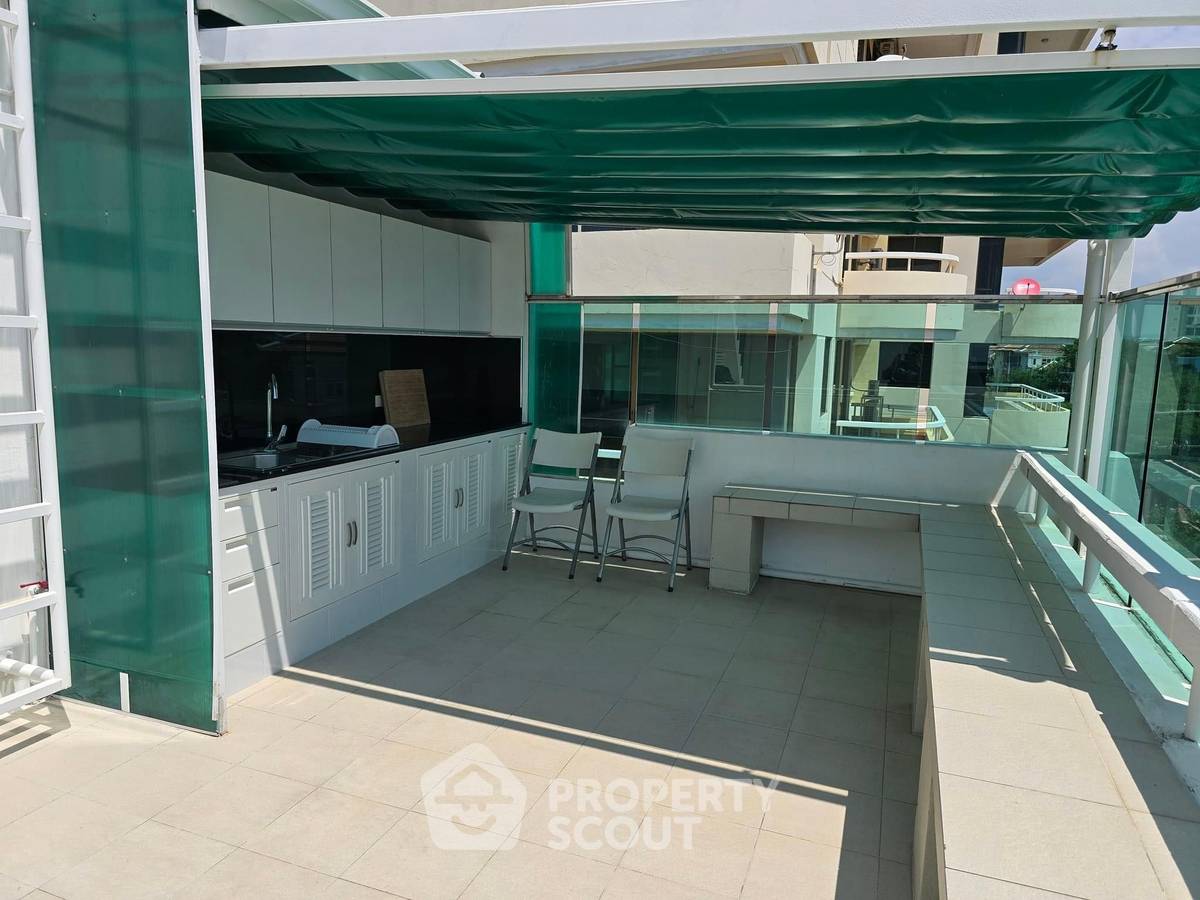 picture 4-BR Condo at Chom Talay Resort Condominium close to Pattaya (ID 1885768) - 13/30