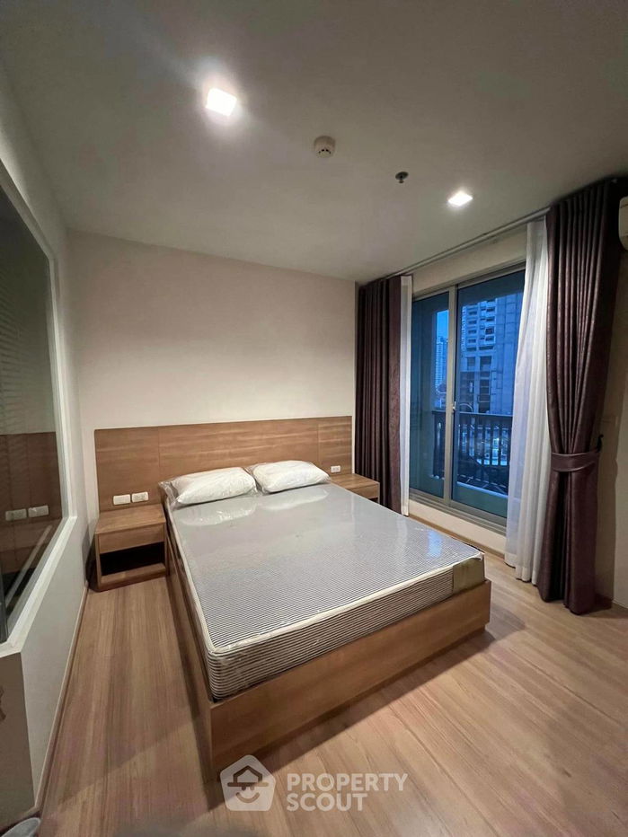 รูป คอนโด 1-ห้องนอน ที่ ริธึ่ม สาทร ใกล้ BTS สะพานตากสิน (ID 1176681) - รูปที่ 1/12