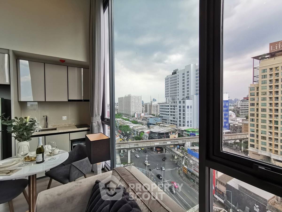 picture 1-BR Condo at The Reserve Phahol-Pradipat near BTS Saphan Khwai (ID 1972132) - 4/20