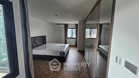 3-BR Condo at Regent On The Park 1 (Sukhumvit 26) near BTS Phrom Phong (ID 2157765)