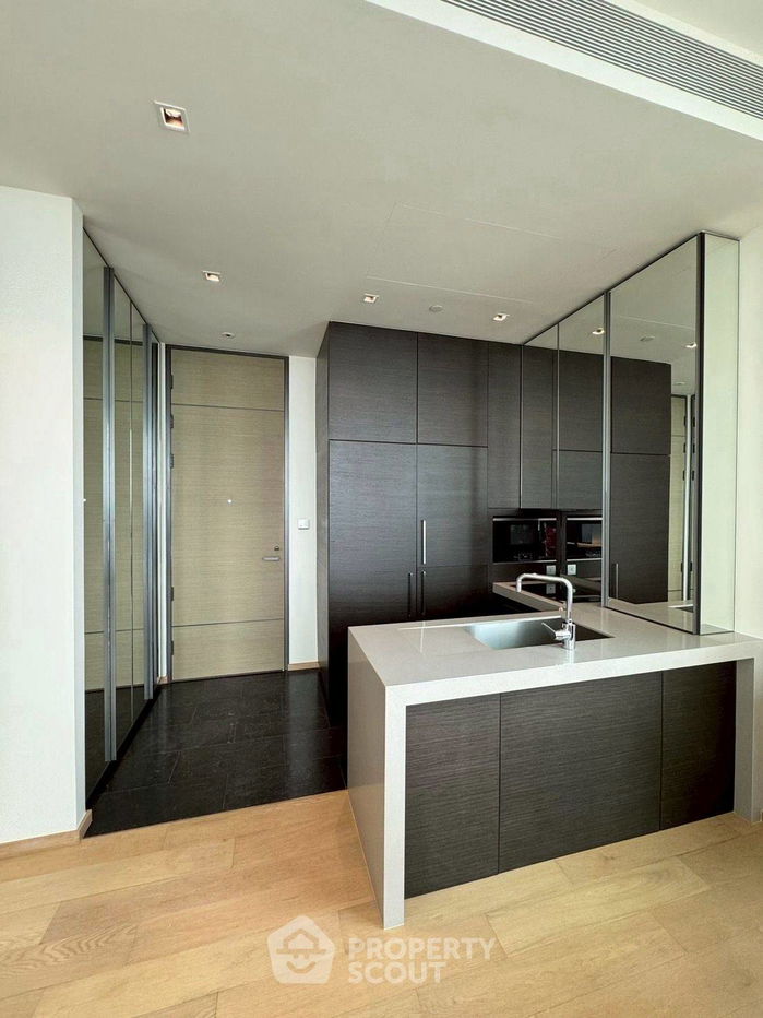 picture 2-BR Condo at 28 Chidlom near BTS Chit Lom (ID 2095004) - 3/12