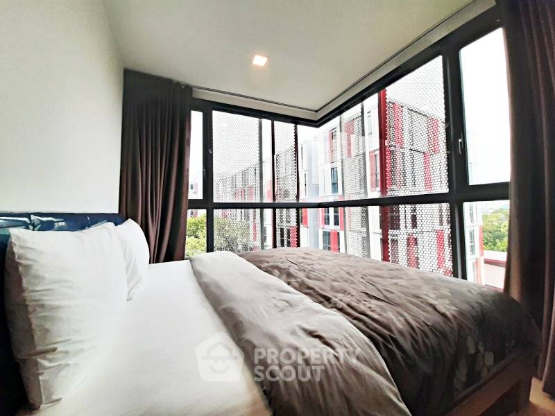รูป คอนโด 2-ห้องนอน ที่ ทากะ เฮ้าส์ เอกมัย 12 ใกล้ BTS เอกมัย (ID 824917) - รูปที่ 3/6