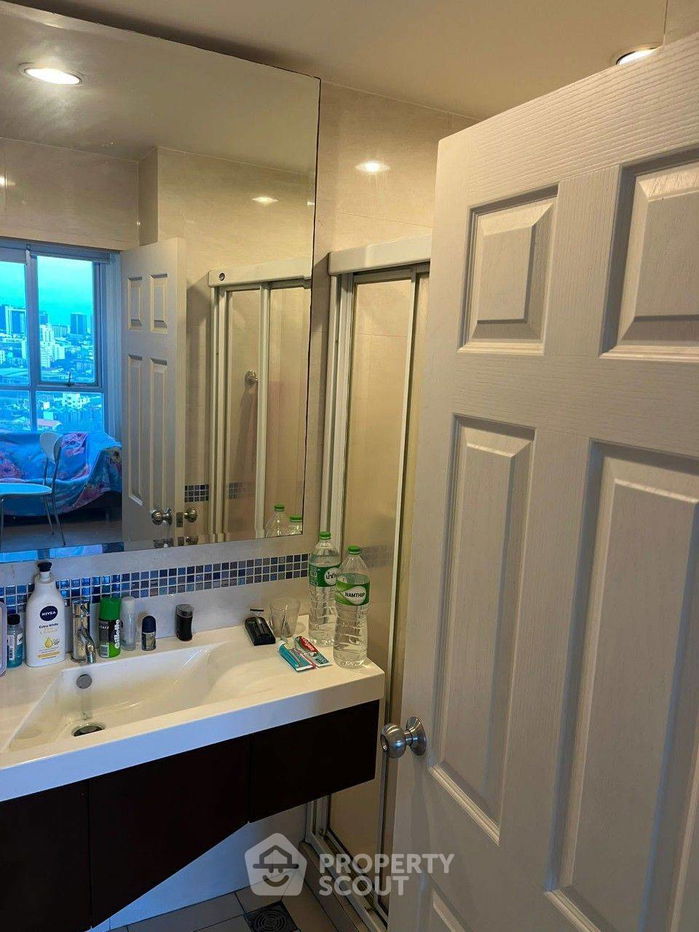picture 1-BR Condo at Life @ Sukhumvit 65 near BTS Phra Khanong (ID 1945964) - 5/16