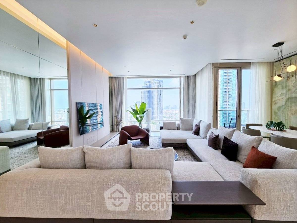 picture 3-BR Condo at Four Seasons Private Residences Bangkok near BTS Saphan Taksin (ID 2187250) - 4/17