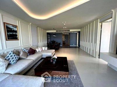 Condos for sale : 3-BR Condo at Veranda Residence Hua Hin close to Khao Takiab beach (ID 1115639)