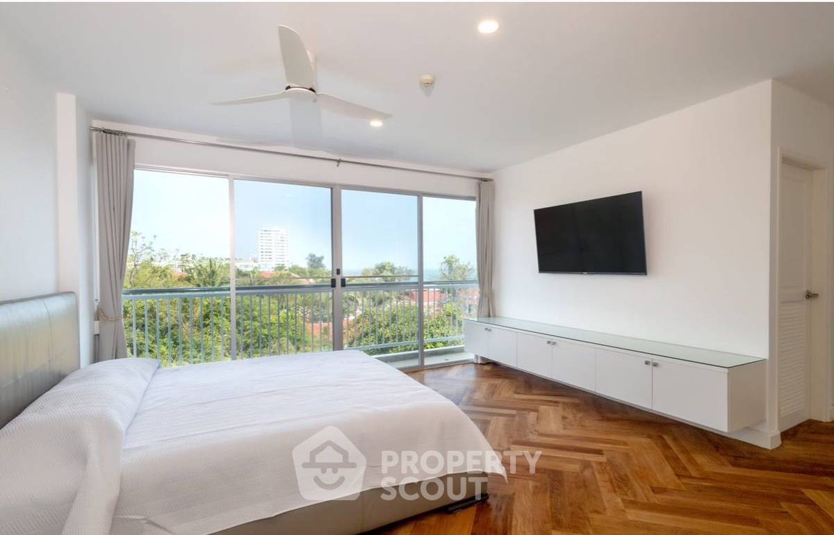 picture 3-BR Condo at Baan Suan Rim Sai close to Khao Takiab beach (ID 1396662) - 10/26