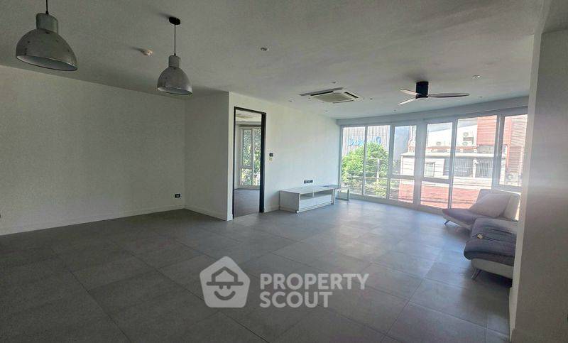 รูป คอนโด 3-ห้องนอน ที่ คลิก คอนโด โมเดิร์น สุขุมวิท 65 ใกล้ BTS เอกมัย (ID 2092118) - รูปที่ 2/10