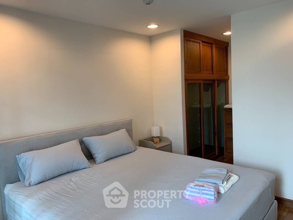 picture 1-BR Condo at Zenith Place Sukhumvit 42 Condominium near BTS Ekkamai (ID 749525) - 10/10