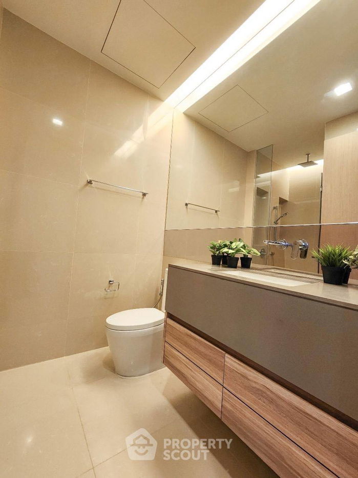 รูป คอนโด 2-ห้องนอน ที่ ดิ เอส อโศก ใกล้ MRT สุขุมวิท (ID 2160769) - รูปที่ 13/15