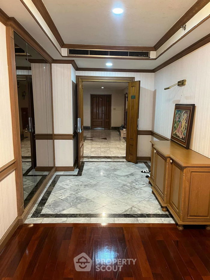 picture 2-BR Condo at Las Colinas near BTS Asok (ID 1911958) - 13/22