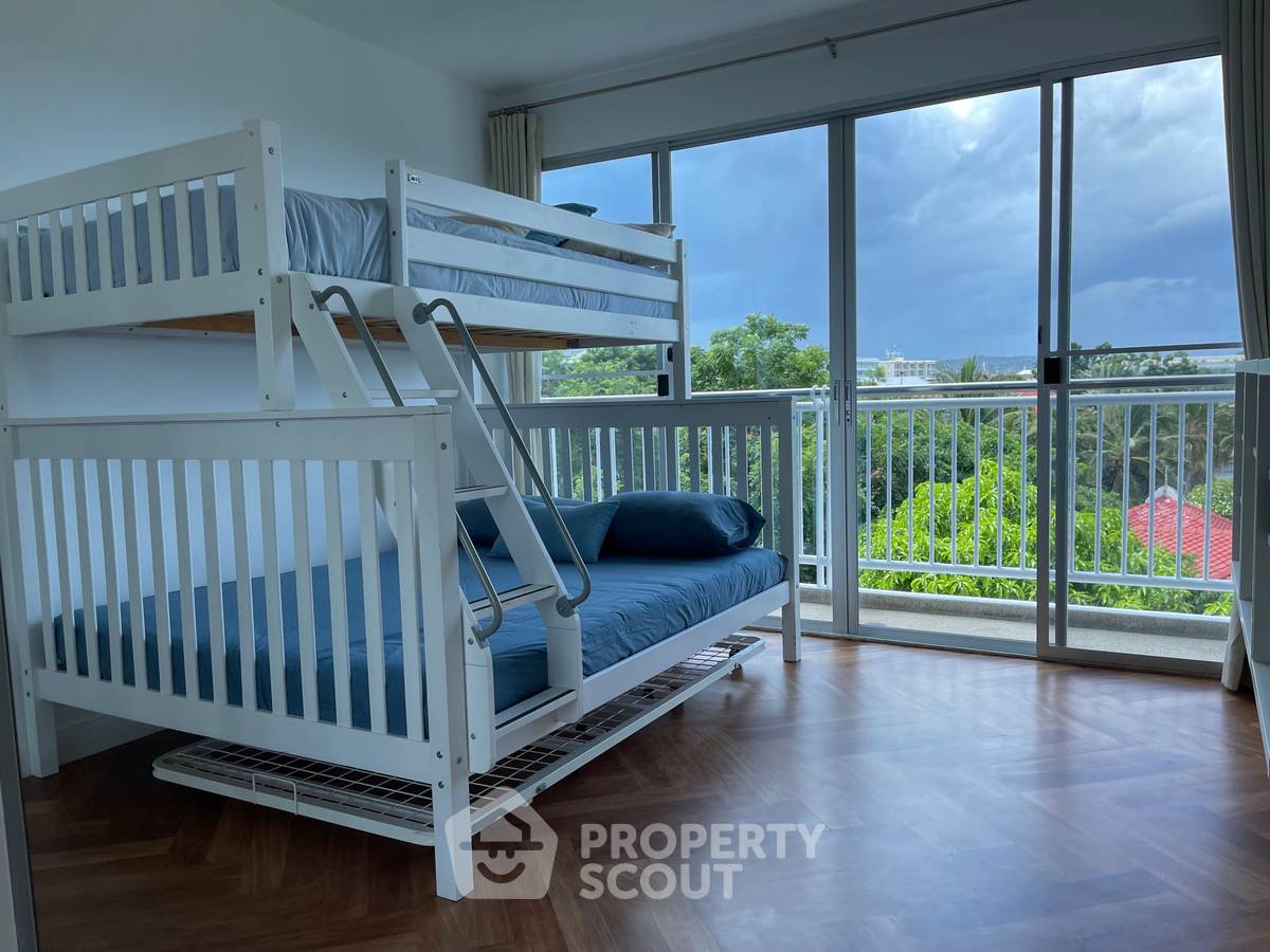 picture 3-BR Condo at Baan Suan Rim Sai close to Khao Takiab beach (ID 1396662) - 9/26