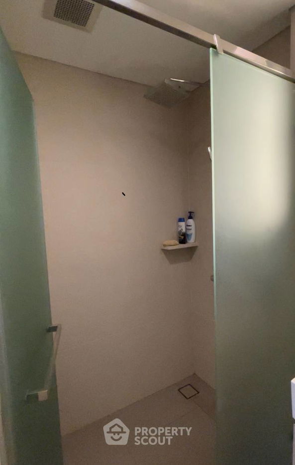 picture 2-BR Condo at The Lumpini 24 near BTS Phrom Phong (ID 1895455) - 16/16