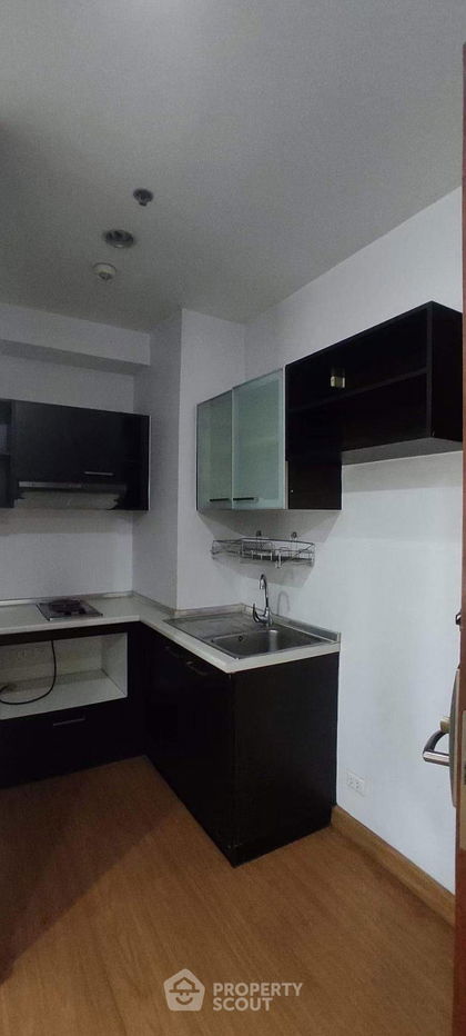 picture 1-BR Condo at The Complete Rajprarop near ARL Ratchaprarop (ID 1057859) - 3/16