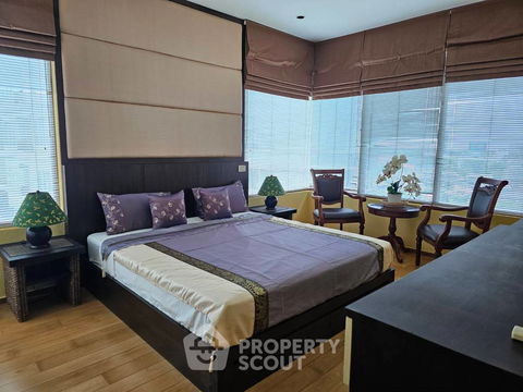 2-BR Condo at The Emporio Place near BTS Phrom Phong (ID 510751)