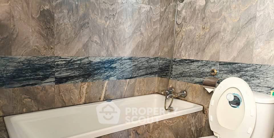 รูป คอนโด 3-ห้องนอน ที่ บลูแคนยอน โฮมส์ 2 ใกล้ สนามบินนานาชาติภูเก็ต (ID 2109582) - รูปที่ 11/12