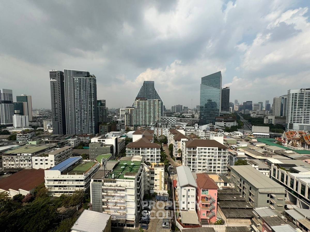 picture 2-BR Condo at Siamese Surawong near MRT Sam Yan (ID 1502421) - 15/16