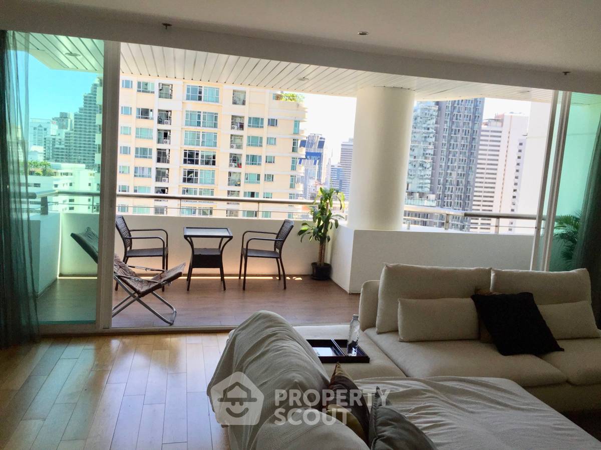 picture 4-BR Condo at Kallista Mansion near ARL Makkasan (ID 515567) - 2/33
