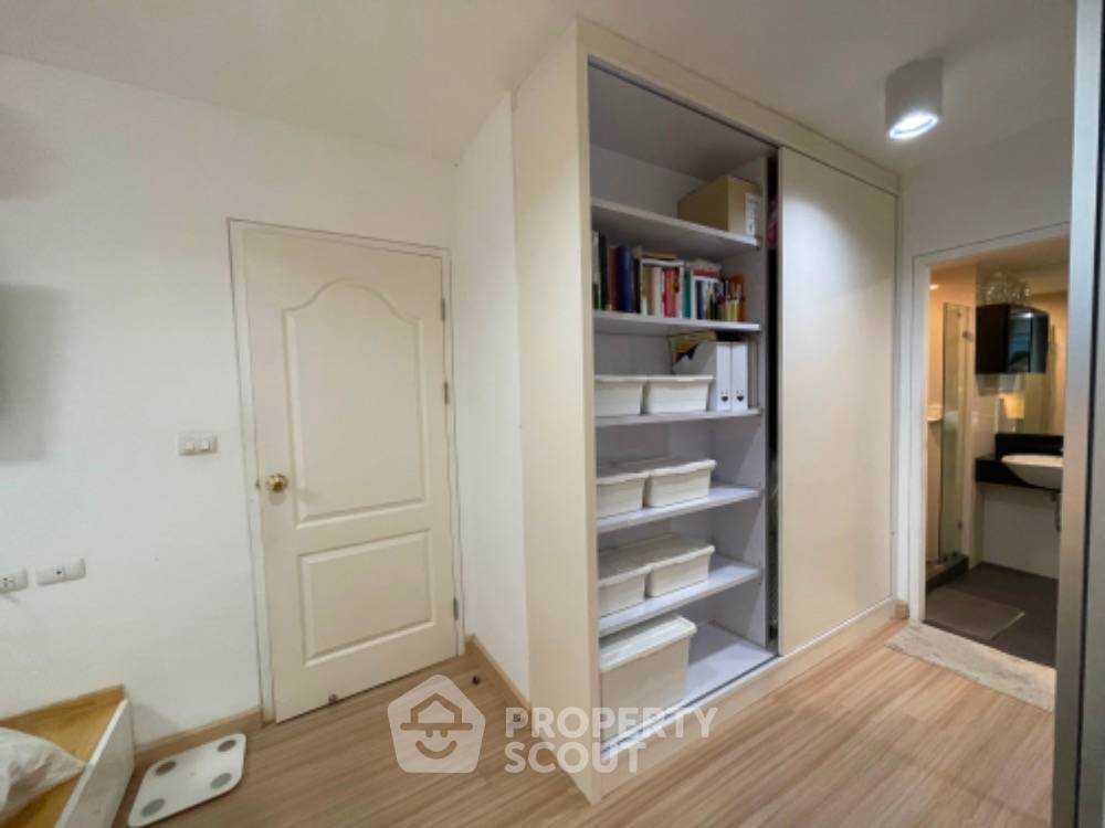 picture 1-BR Condo at Chateau In Town Vibhavadi 10 near MRT Sutthisan (ID 894221) - 8/12