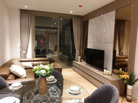 2-BR Condo at Magnolias Waterfront Residences near BTS Saphan Taksin (ID 2094273)
