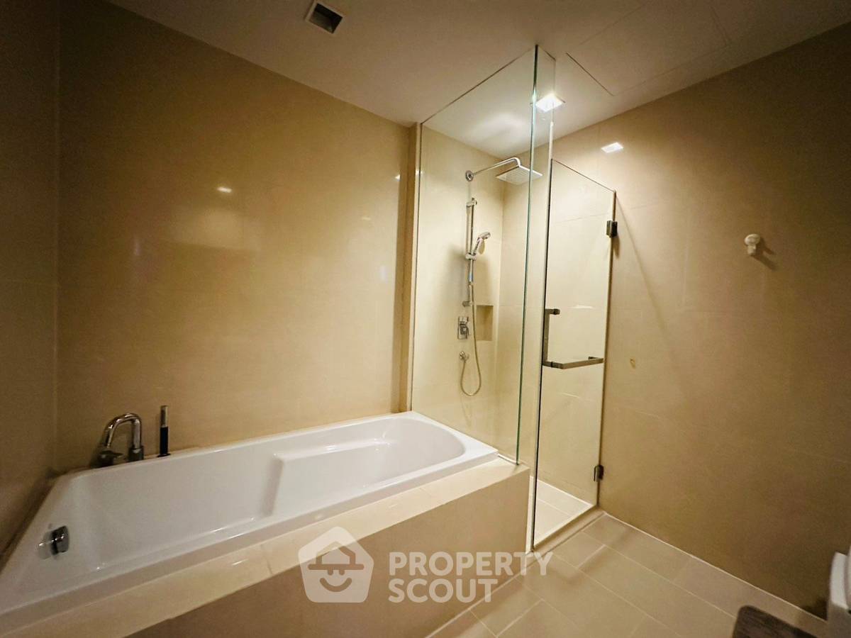 รูป คอนโด 3-ห้องนอน ที่ ไฮด์ สุขุมวิท 13 คอนโดมิเนี่ยม ใกล้ BTS นานา (ID 2060900) - รูปที่ 12/14
