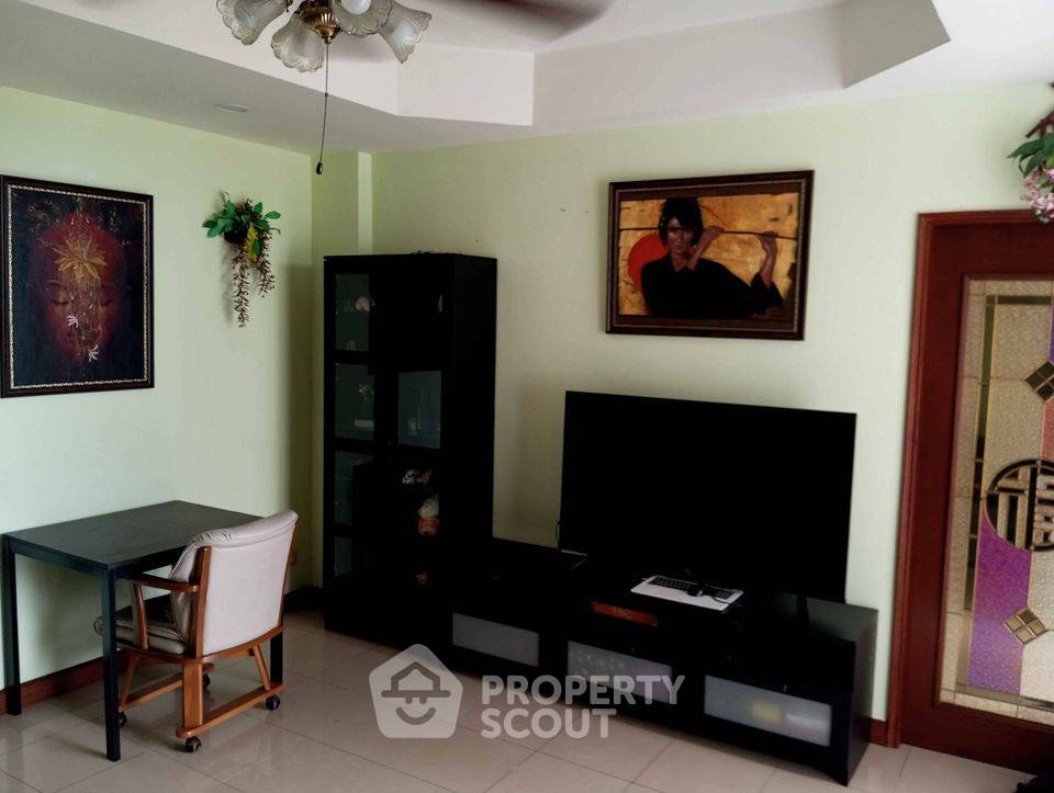 รูป คอนโด 2-ห้องนอน ที่ คาซ่า เอสปันญ่า ใกล้ ถนนพระตำหนัก พัทยา (ID 1572877) - รูปที่ 8/15