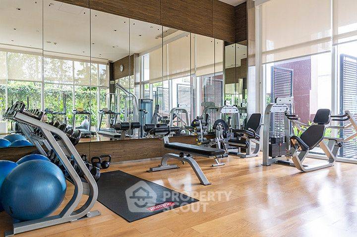 picture 2-BR Condo at Fullerton Sukhumvit near BTS Ekkamai (ID 1521198) - 12/14