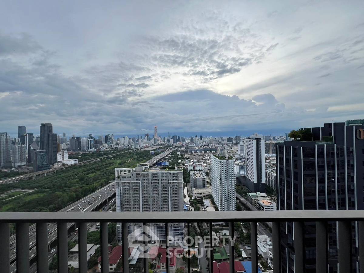 รูป คอนโด 2-ห้องนอน ที่ ไลฟ์ อโศก - พระราม 9 ใกล้ MRT พระราม 9 (ID 1776961) - รูปที่ 18/19