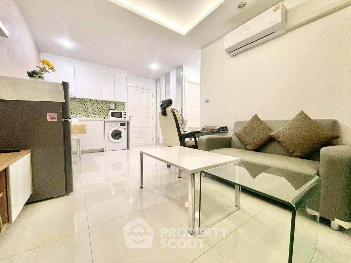 picture 1-BR Condo at Amazon Residence Pattaya Condominiums close to Pattaya (ID 2094354) - 11/16