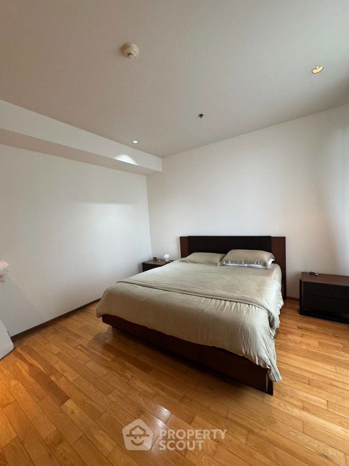picture 3-BR Condo at The Empire Place near BTS Saint Louis (ID 1983607) - 7/19