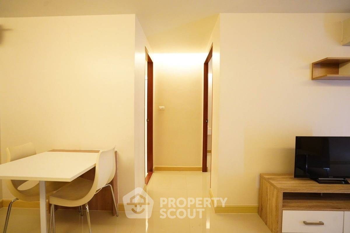 picture 1-BR Condo at Emerald Residence Ratchada near MRT Huai Khwang (ID 1844669) - 6/13