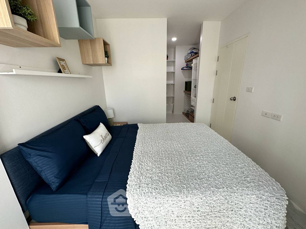 picture 1-BR Condo at Zcape X2 Condominium close to Laguna (ID 2138328) - 5/8