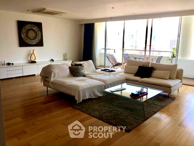 ขายคอนโด : คอนโด 4-ห้องนอน ที่ คาลิสต้า แมนชัน ใกล้ ARL มักกะสัน (ID 515567)