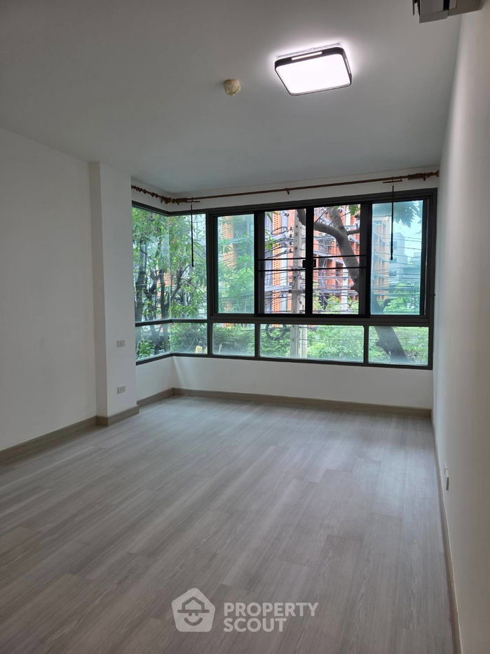 picture 2-BR Condo at Issara @ 42 Sukhumvit Condominium near BTS Ekkamai (ID 2138381) - 16/18