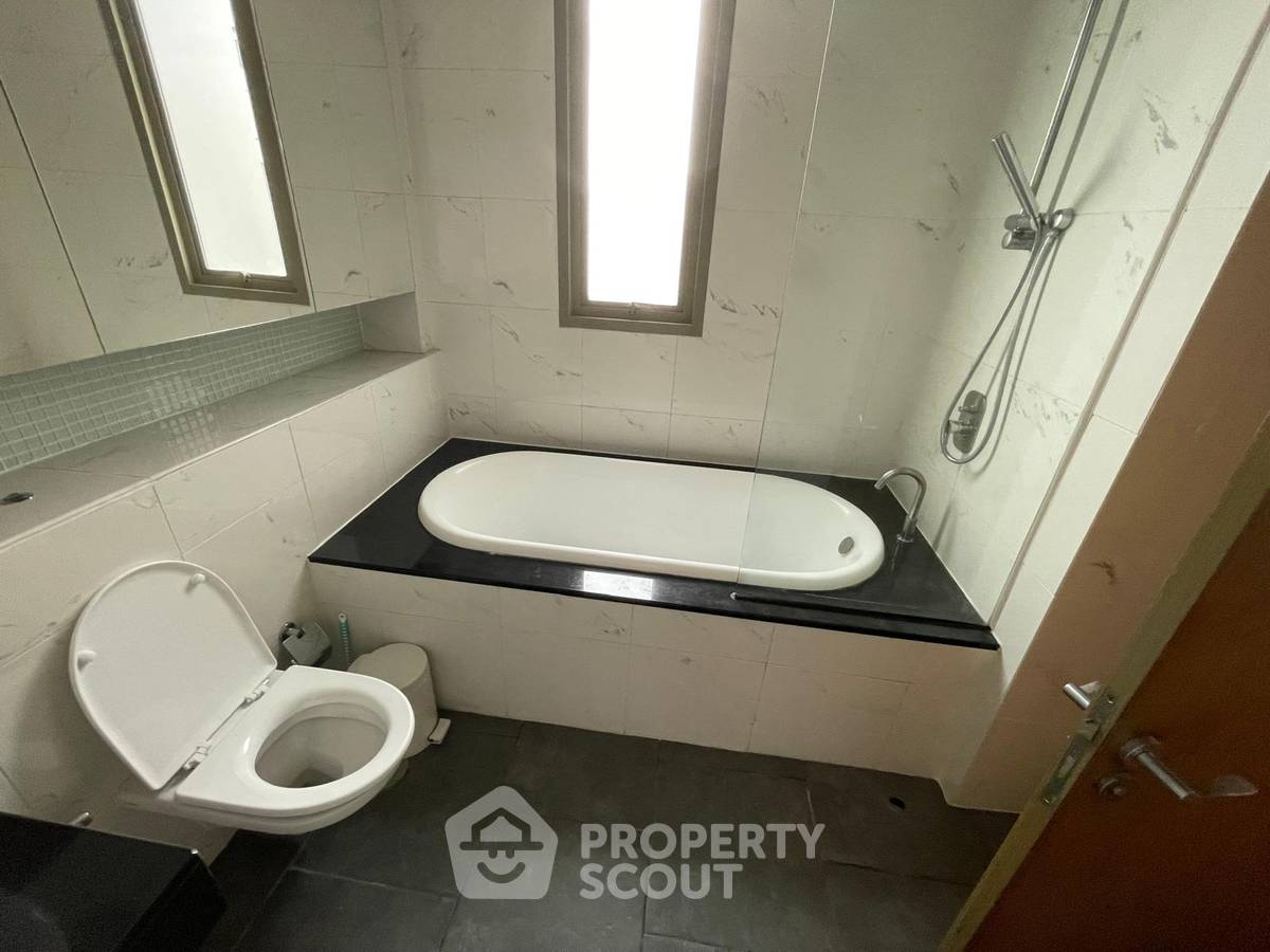รูป คอนโด 2 ห้องนอน 110 ตร.ม. City Lakes Tower Sukhumvit 16 ใกล้ BTS อโศก 300 ม. (ID 2092414) - รูปที่ 7/11