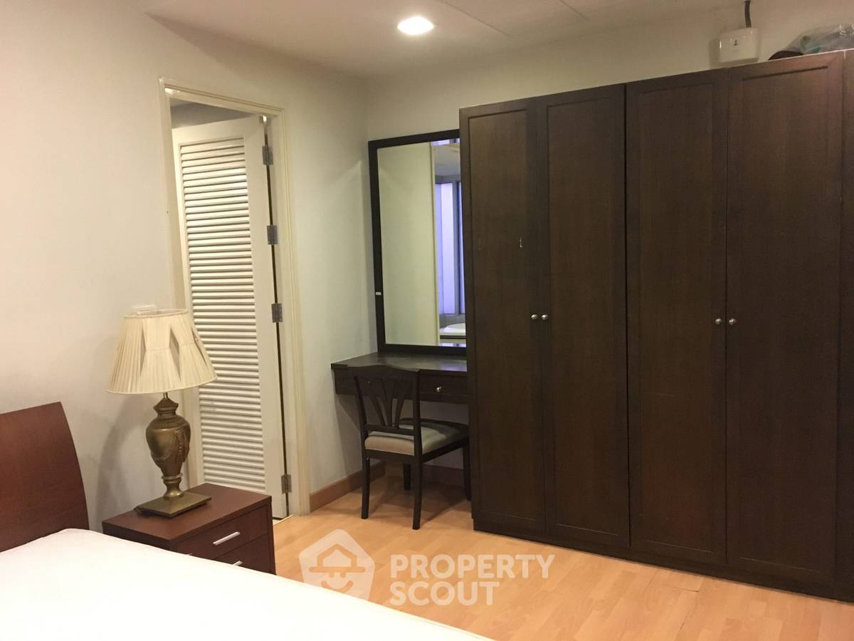 picture 3-BR Condo at Nusasiri Grand Condominium near BTS Ekkamai (ID 514536) - 17/23