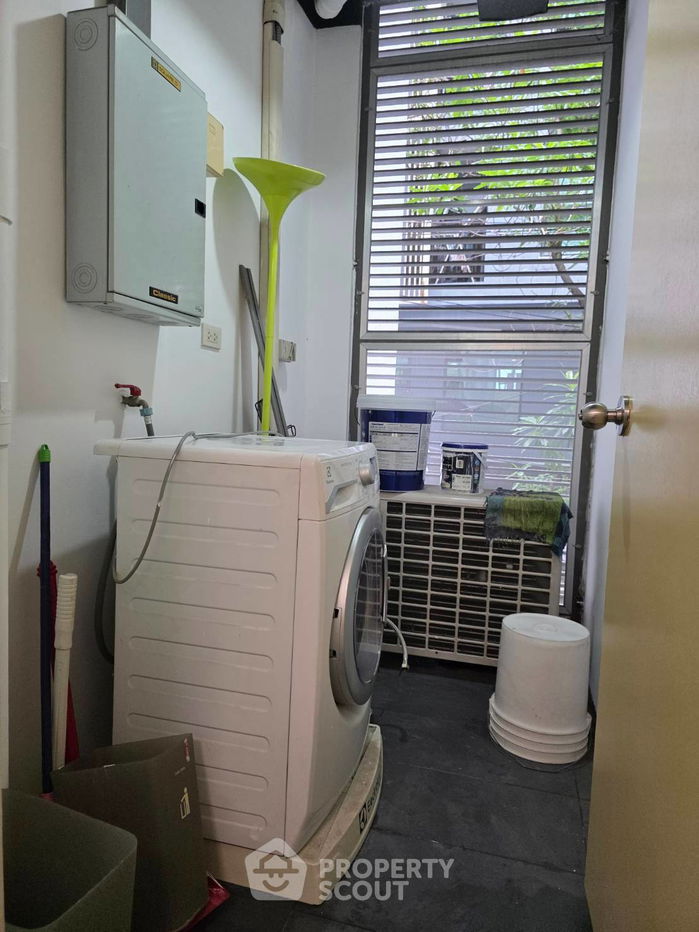 picture 2-BR Condo at Issara @ 42 Sukhumvit Condominium near BTS Ekkamai (ID 2138381) - 14/18