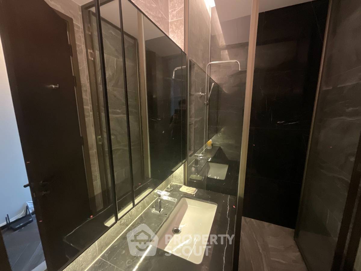 รูป คอนโด 2-ห้องนอน ที่ ดิ เอส อโศก ใกล้ MRT สุขุมวิท (ID 2168982) - รูปที่ 14/22