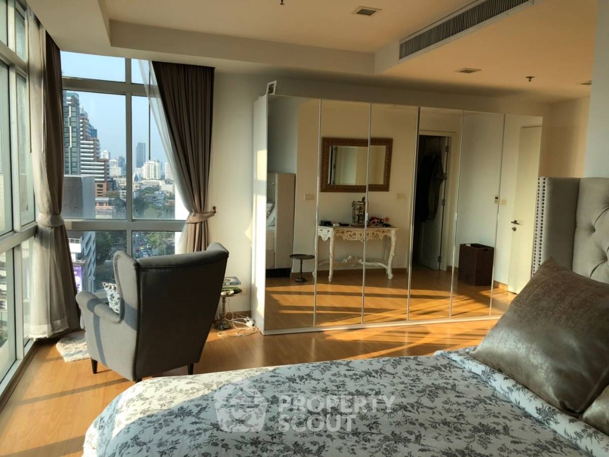 picture 3-BR Condo at Nusasiri Grand Condominium near BTS Ekkamai (ID 466095) - 10/21