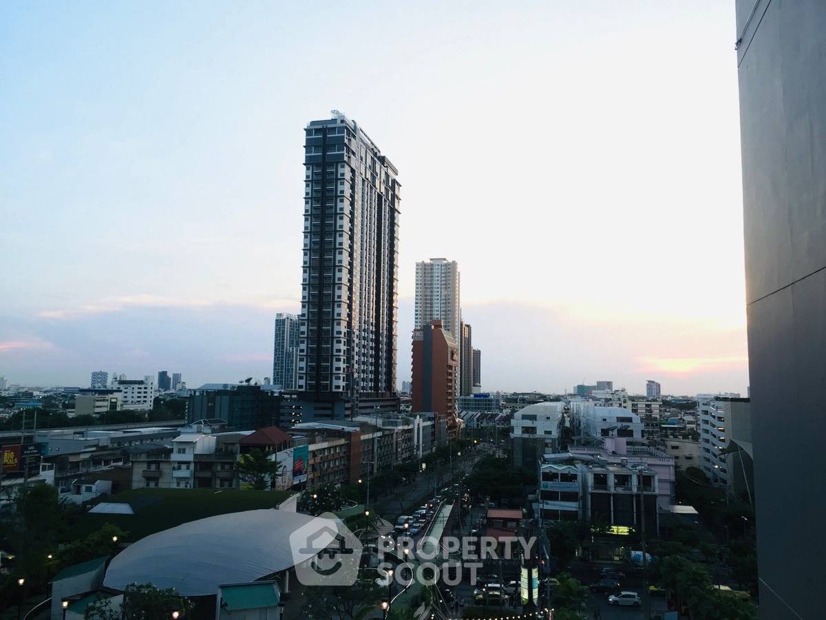 รูป คอนโด 1-ห้องนอน ที่ เดอะ ริเวอร์ คอนโดมิเนียม ใกล้ BTS สะพานตากสิน (ID 1457512) - รูปที่ 6/7