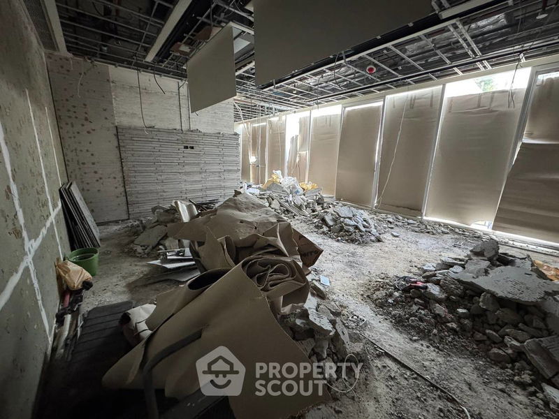 Condos for rent : 1-BR Condo at The Strand Thonglor near BTS Thong Lor (ID 2138334)