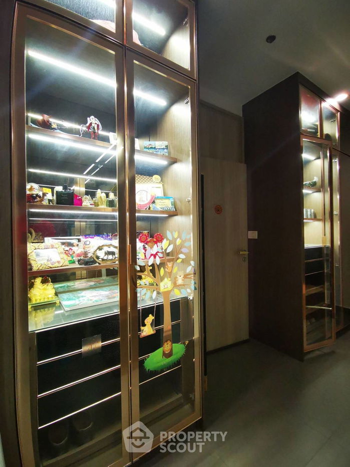 picture 2-BR Condo at Noble Ploenchit near BTS Phloen Chit (ID 748071) - 30/35