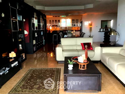 Condos for sale : 3-BR Condo at SeaRidge Hua Hin close to Memory house cafe huahin (ID 1538207)