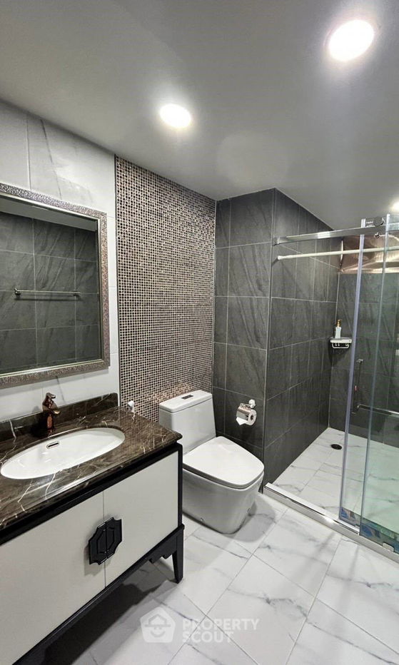picture 2-BR Condo at Wittayu Complex near BTS Phloen Chit (ID 997267) - 9/15