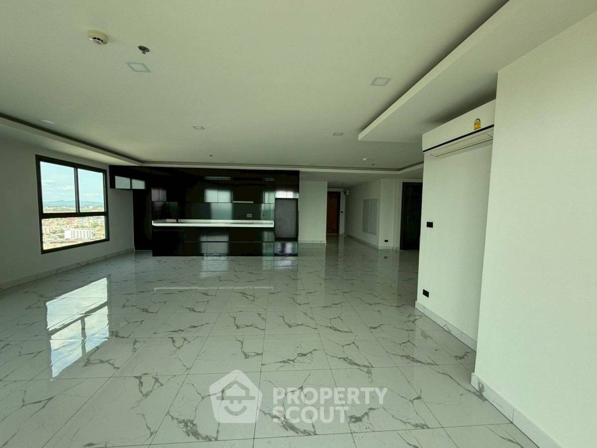 รูป คอนโด 4-ห้องนอน ที่ อคาเดีย มิลเลนเนียม ทาวเวอร์ ใกล้ พัทยาใต้ (ID 2137480) - รูปที่ 4/13